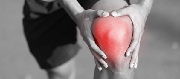 dolor en las articulaciones en un hombre